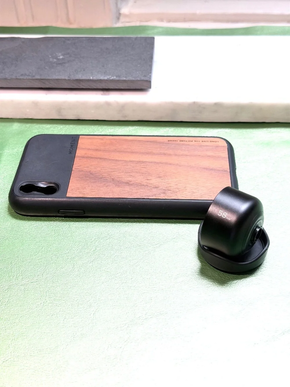 Moment 58mm Tele Mobile Lens M-Series and Gear